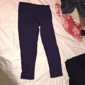 Cropped lulu leggings